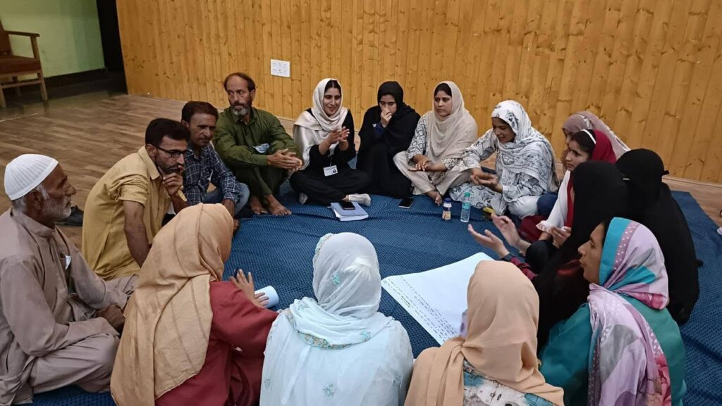 Building Bridges Across Generations: JKASW Organizes Inter-generational Dialogue in Bandipora igd